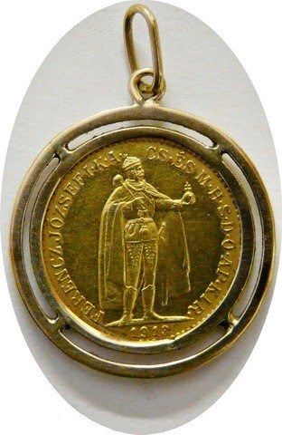 korona_ermes_ekszerek_medalok_nyaklancok/018_www_koronaportal_hu_1913-as_arany_10_koronas_medal.jpg