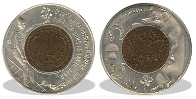 Osztrák 1913-as bronz 1 helleres érmebetétes szerencse talizmán - Egész évben szerencsét hozó talizmán tükrös